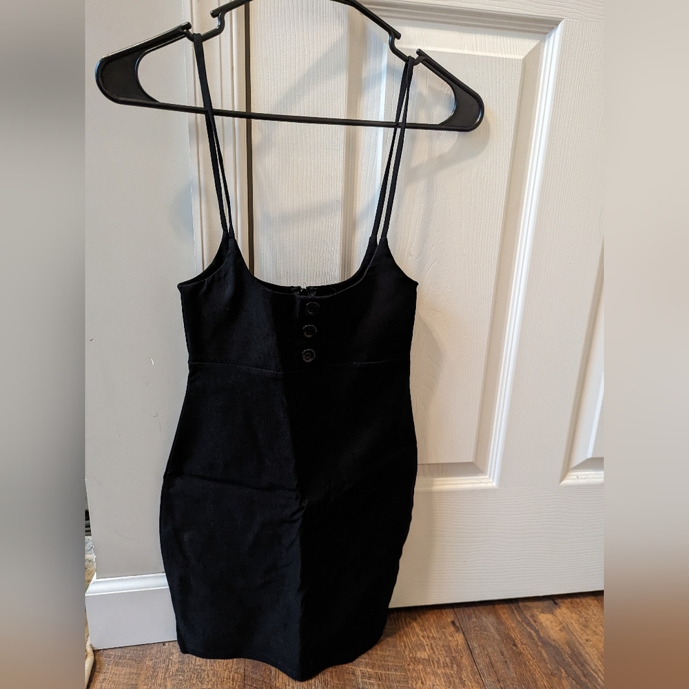 NWT Fashion Nova Black Low Cut Dress